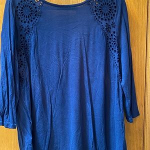 Long sleeved navy blue shirt